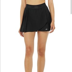 Alo yoga tennis skirt 🖤